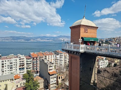 アサンソル_İzmir Historical Elevator Buildingの画像