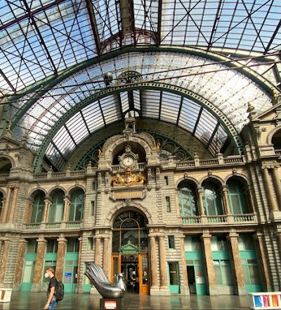 アントウェルペン中央駅_Antwerpen-Centraalの画像