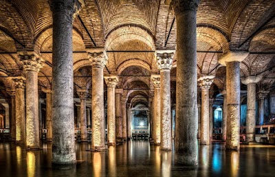 イスタンブル地下宮殿_Basilica Cisternの画像